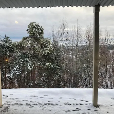 Sentralt Med Solrik Veranda! Holiday home Arendal